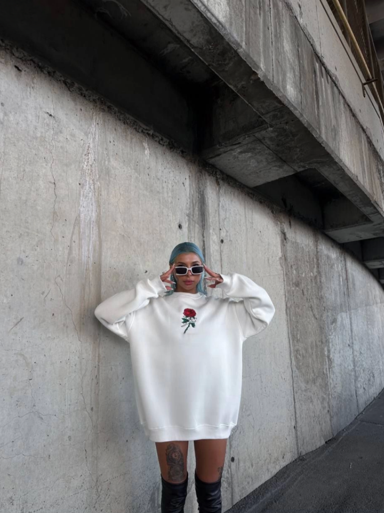 Oversize Üç İplik Bisiklet Yaka Baskılı SweatShirt Beyaz