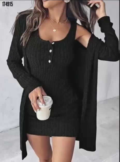 Kadın askılı yuvarlak yakalı önü düğmeli şardonlu kaşkorse mini elbise ve kısa ceket